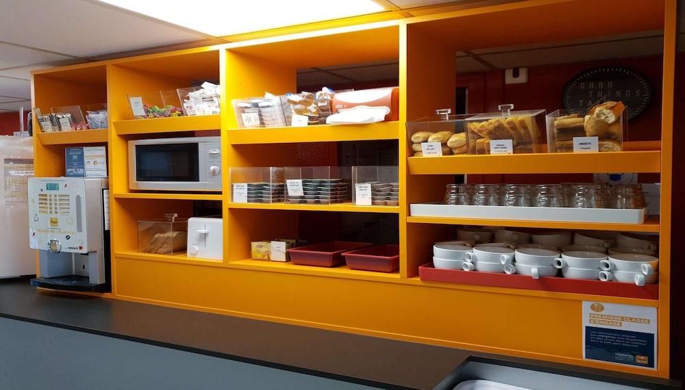 东南锡艾瑟普瑞米尔经典酒店 埃塞·莱斯·南锡 外观 照片