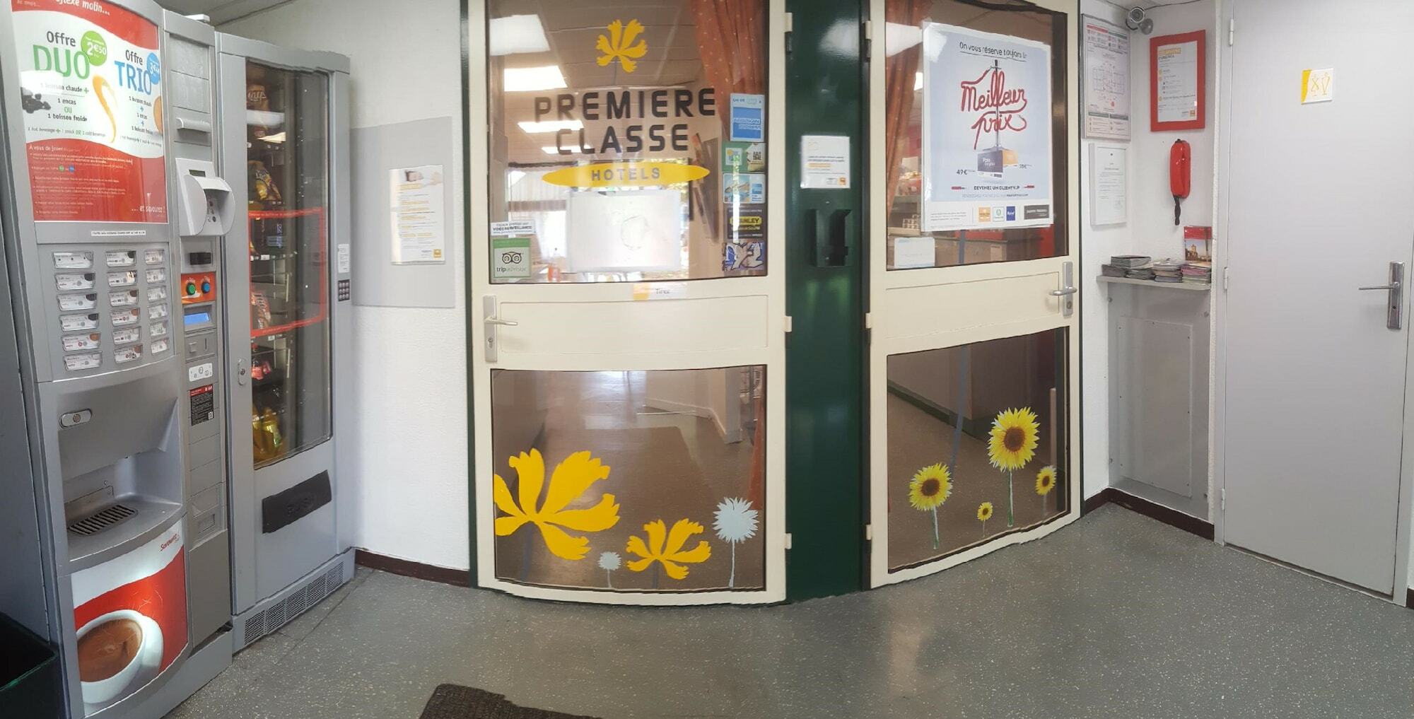 东南锡艾瑟普瑞米尔经典酒店 埃塞·莱斯·南锡 外观 照片